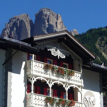 Villa Kofler Wonderland Resort Campitello di Fassa Extérieur photo